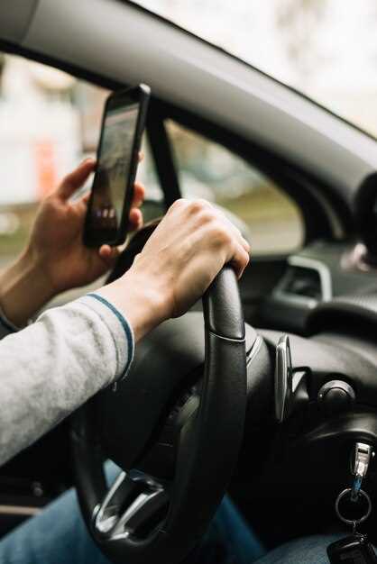 How to Avoid Distractions While Driving